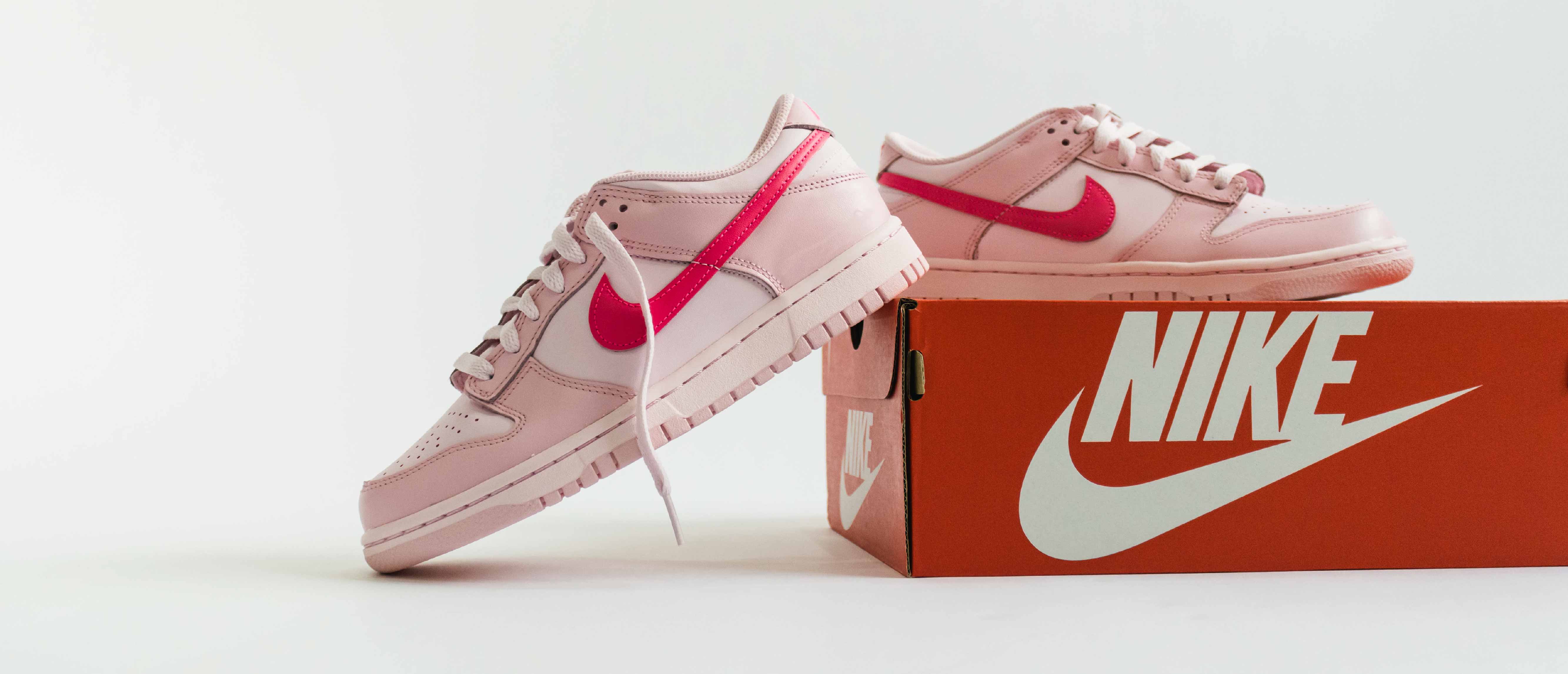 Nike Dunk Low Tripple Pink kikokickz