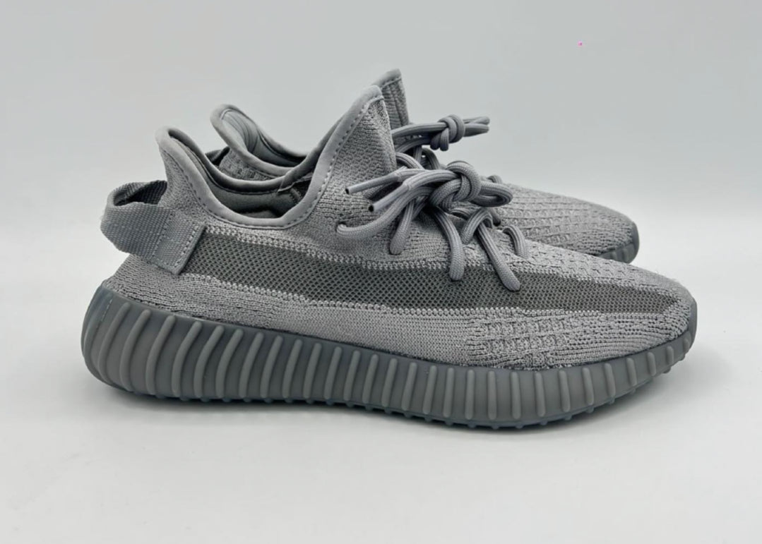 Yeezy Boost 350 V2 Dark Steel | Pre-order kikokickz