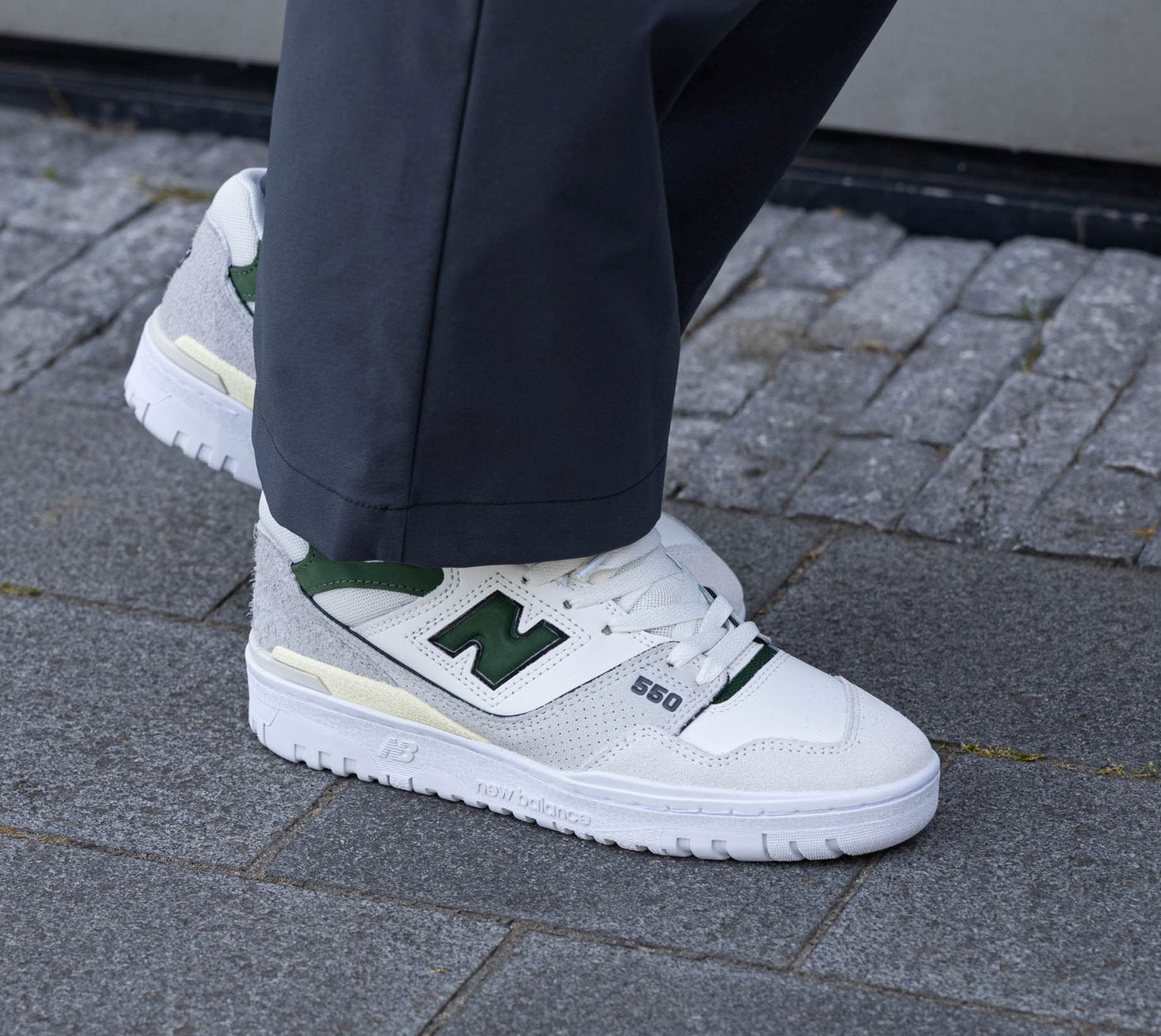 New Balance 550 Sea Salt Pine Green New Balance Kikokickz