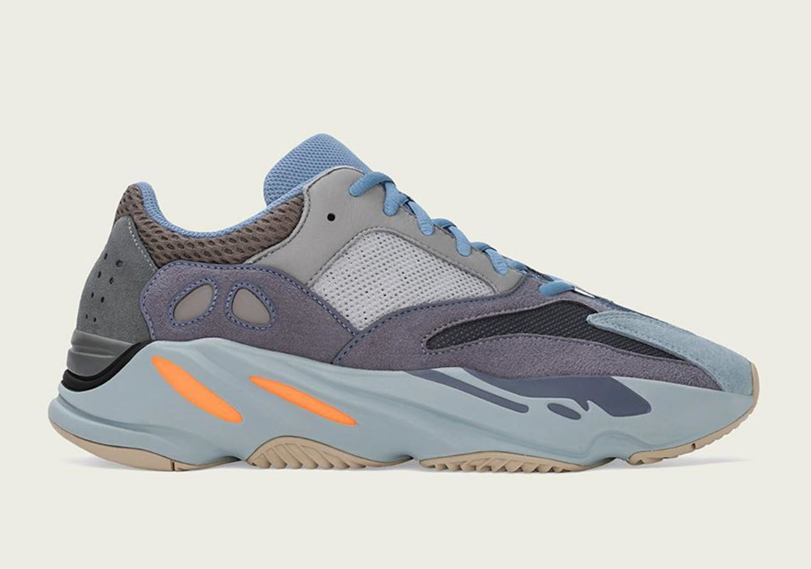 Yeezy 700 carbon blue kikokickz