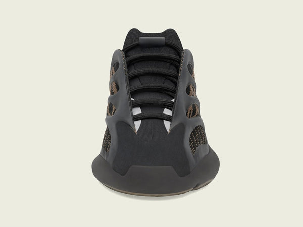 Yeezy 700 V3 Clay Brown Kikokickz