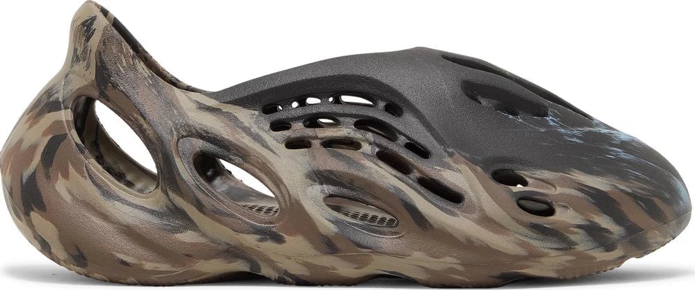 Yeezy Foam RNNR 'MX Cinder' Yeezy Foam RNNR kikokickz