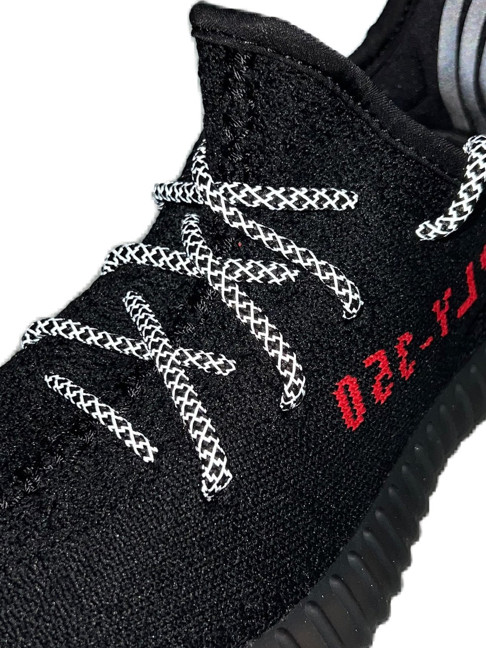 Yeezy Reflective Veters Kikokickz Zwart