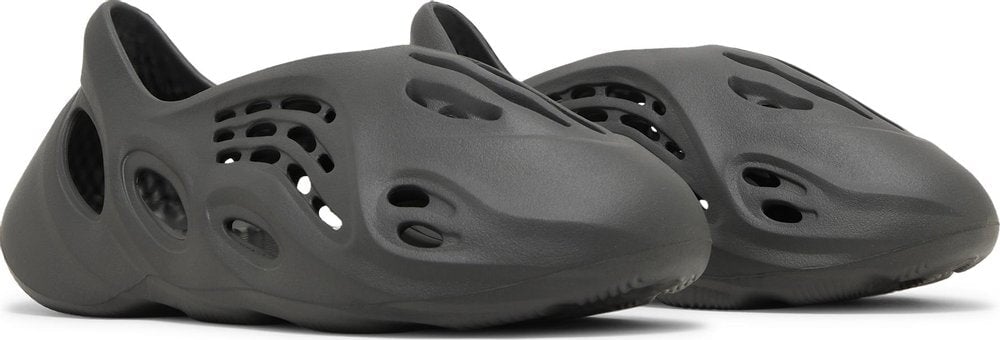 adidas Yeezy Foam Runner Carbon Yeezy Foam RNNR kikokickz 