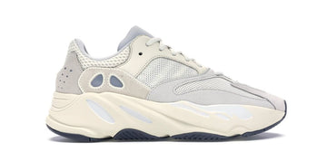 Yeezy Boost 700 Analog kikokickz 