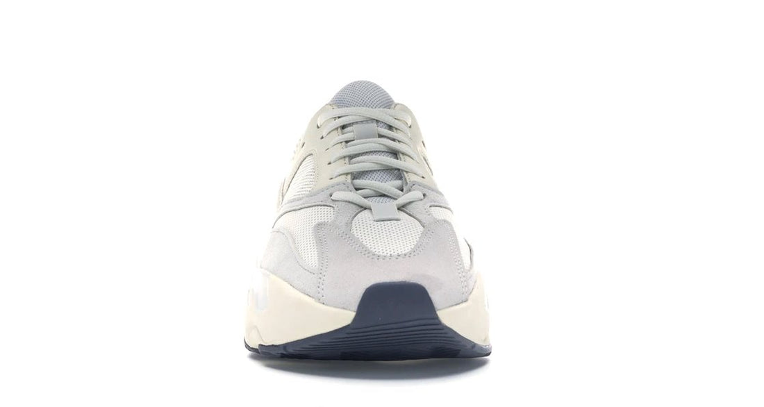 Yeezy Boost 700 Analog kikokickz 
