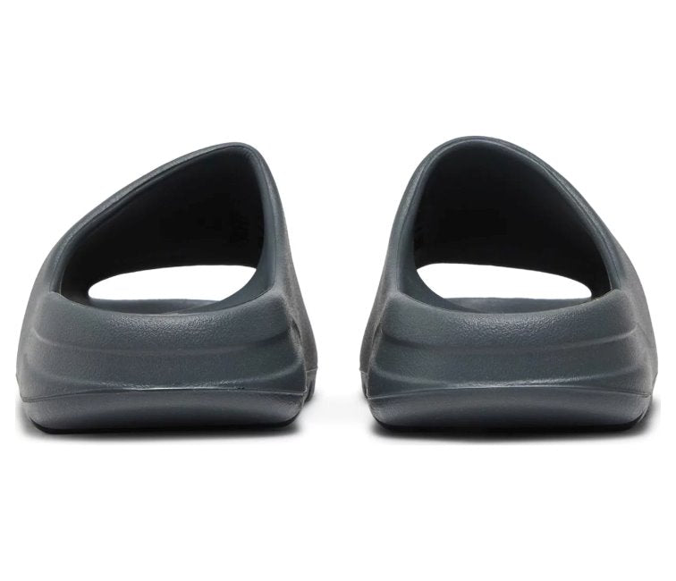 Yeezy Slide Slate kikokickz 